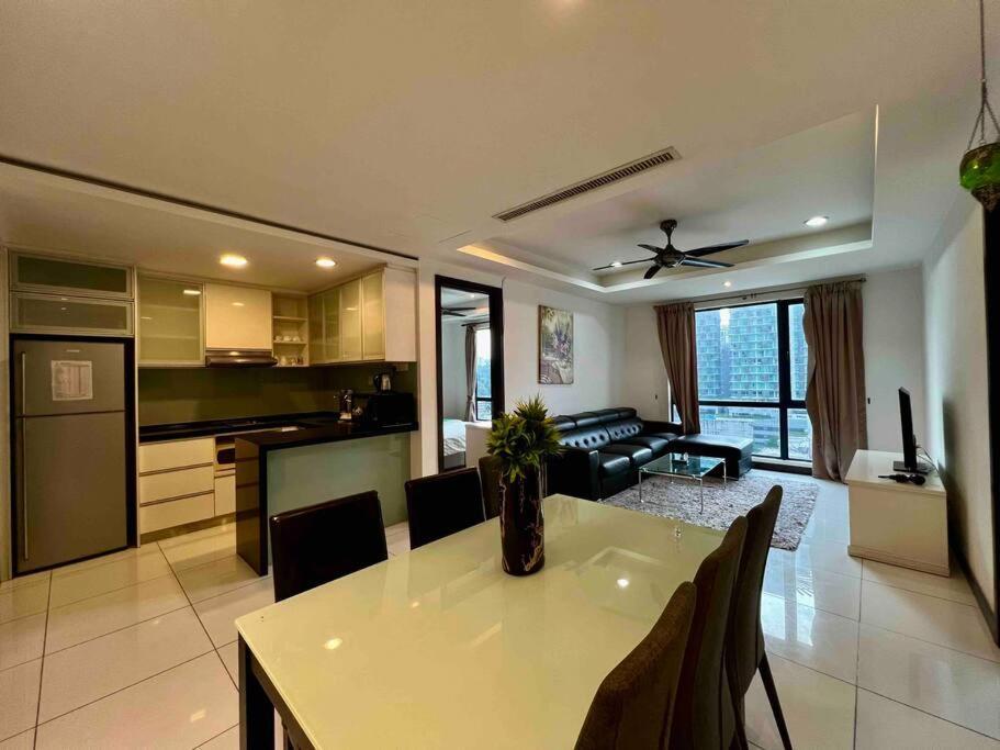 Casa Residency Service Apartment By Moonlight 쿠알라룸푸르 외부 사진