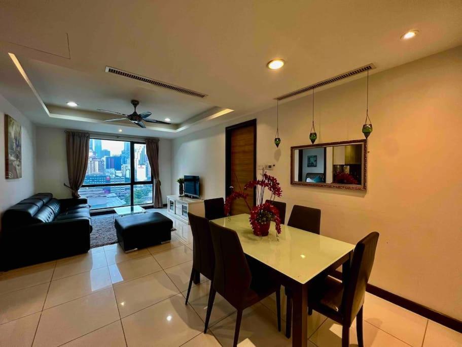 Casa Residency Service Apartment By Moonlight 쿠알라룸푸르 외부 사진